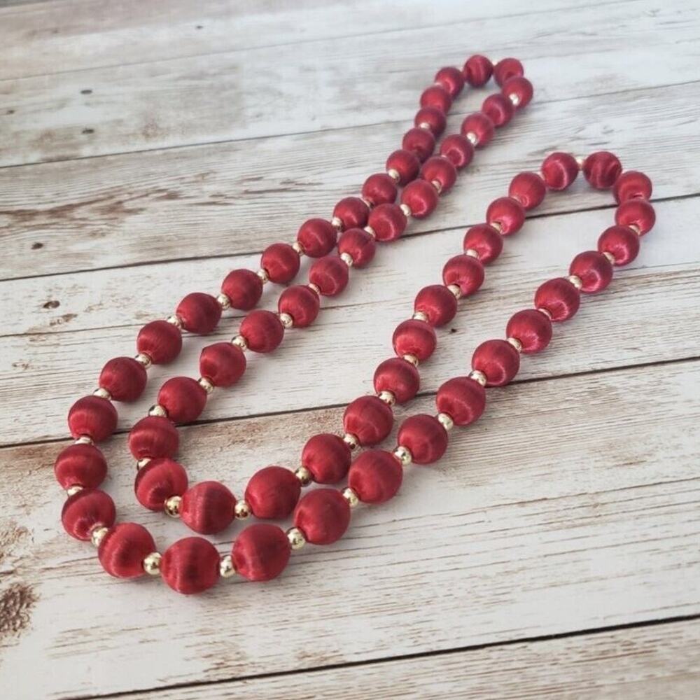 Vintage Necklace - Stunning Red & Gold Tone Long Necklace